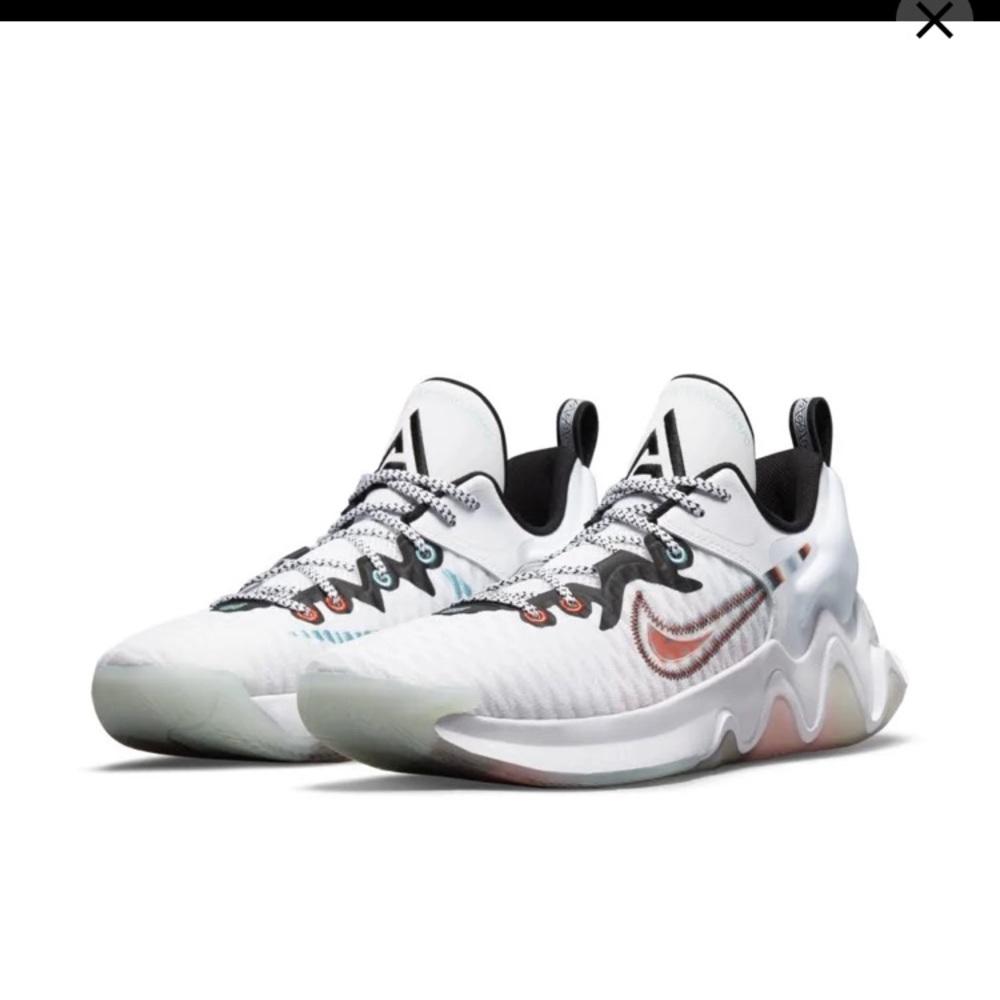 Nike youth 6.5/women’s 8 Giannis immortality basketball shoes